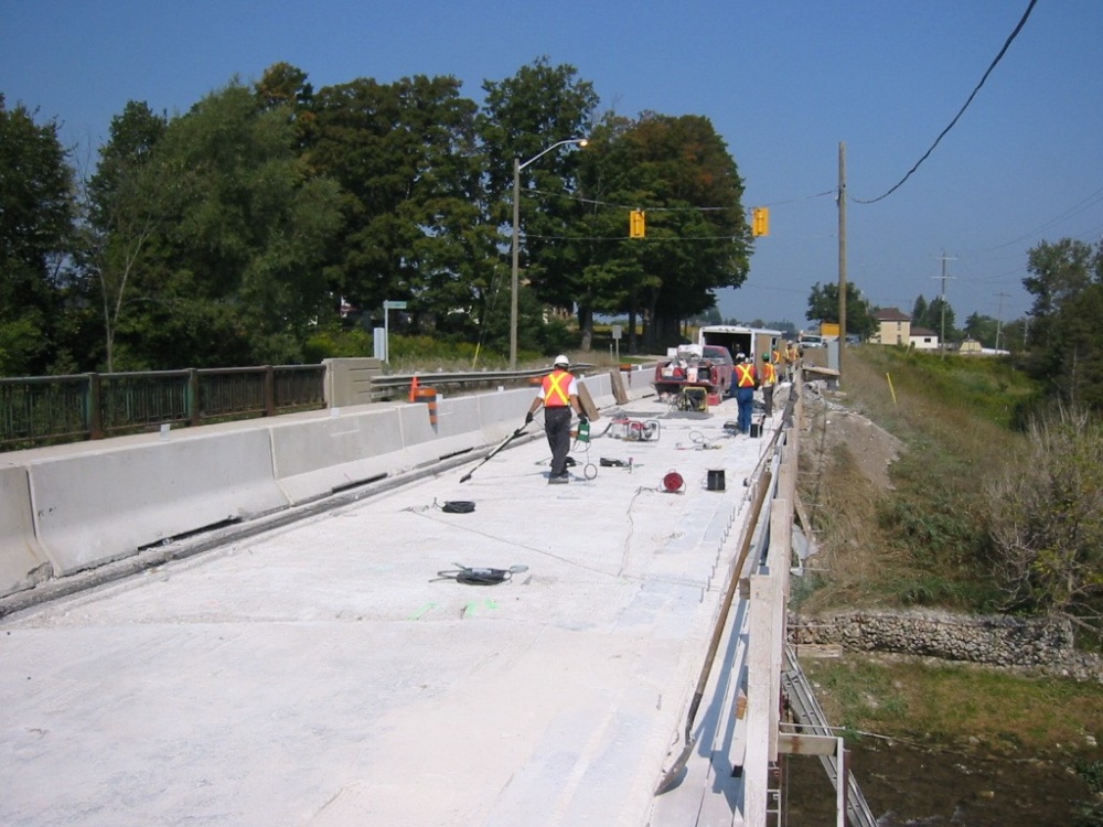 Non-destructive testing of bridge deck